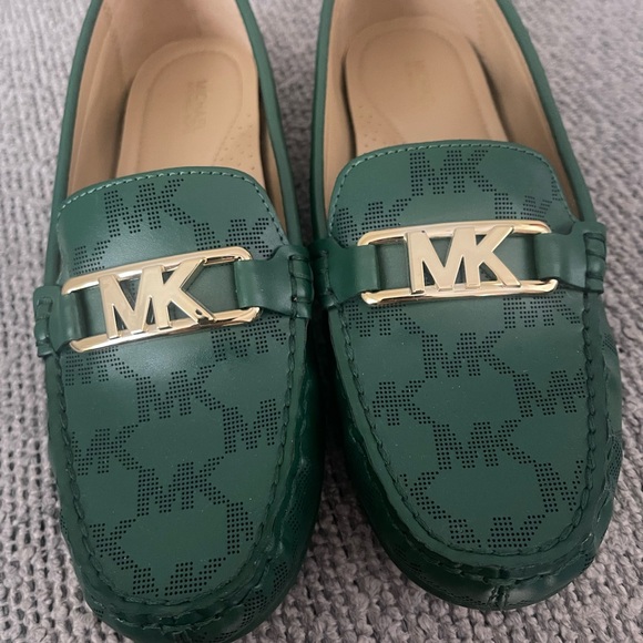 Michael Kors Camila Logo Perforated Moccasin w/ Gold Accent - Picture 7 of 13